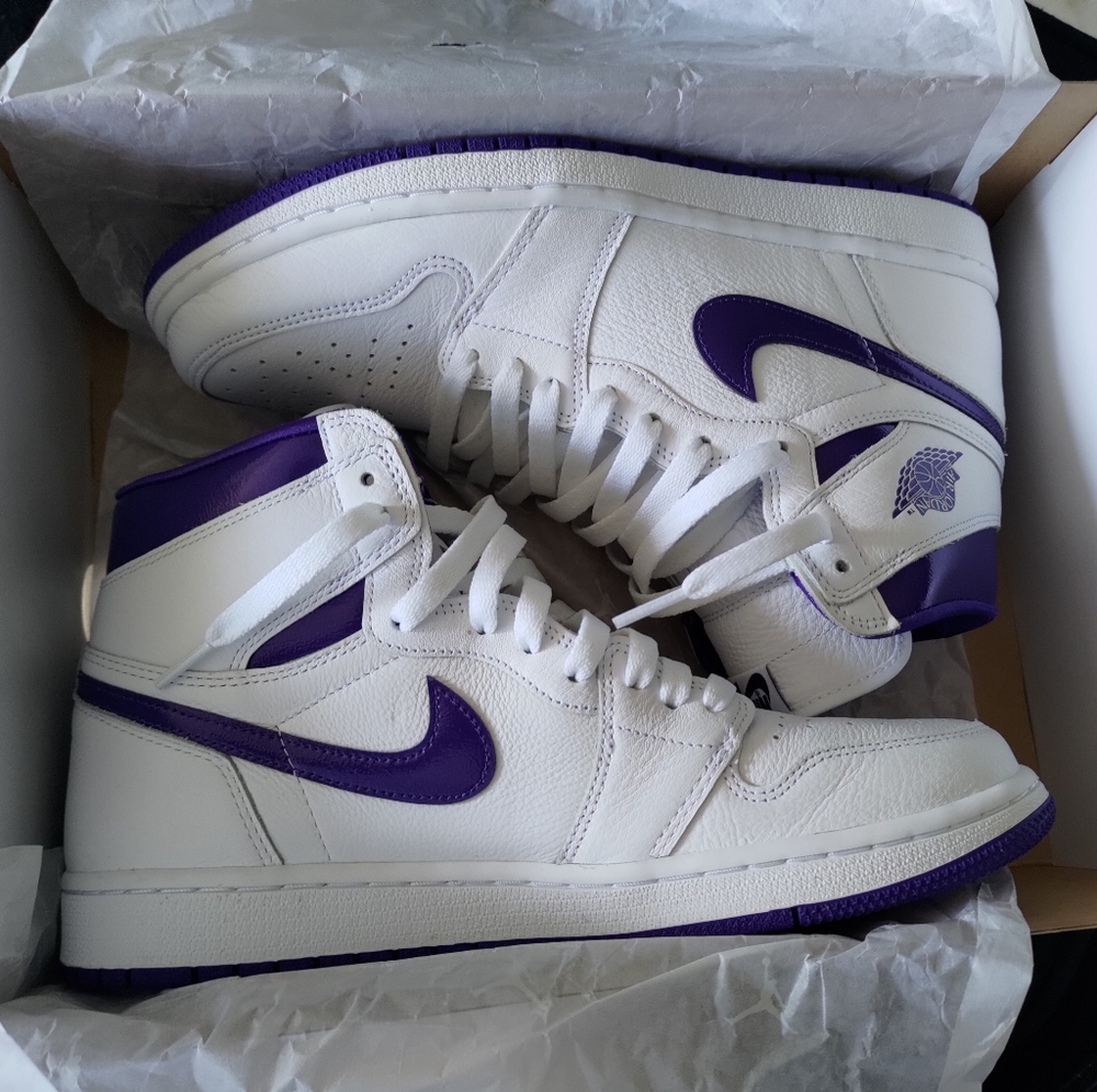 Air Jordan 1 Court Purple